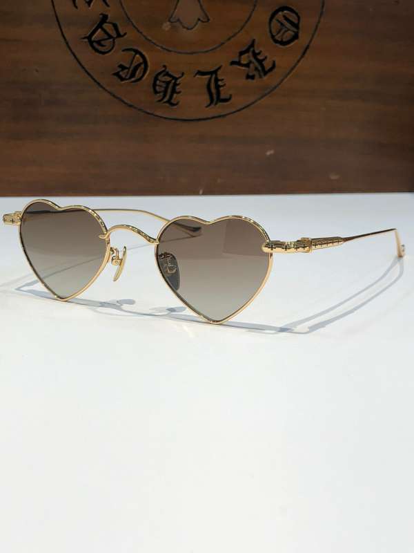 Picture of Chrome Hearts Sunglasses _SKUfw52079949fw